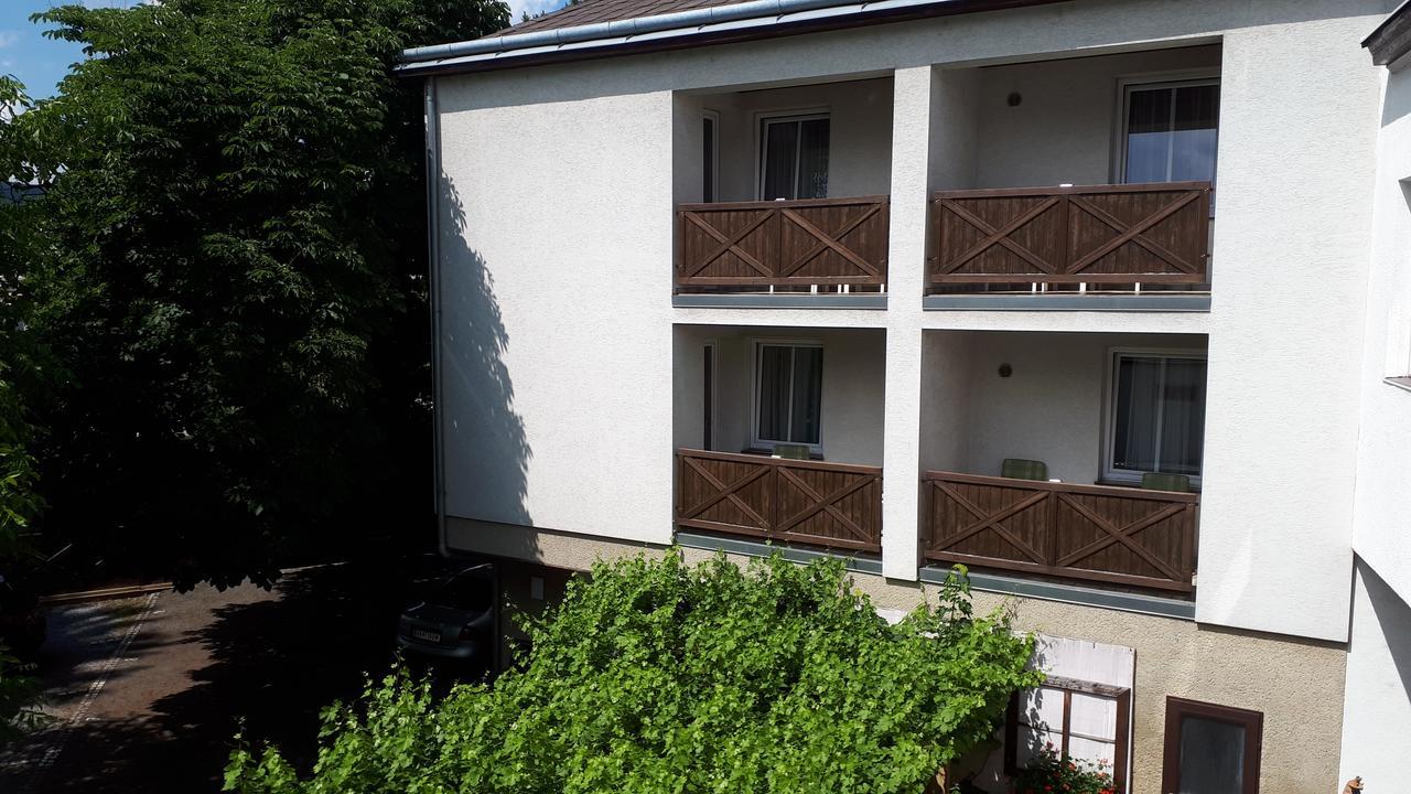 Hotel Voeslauerhof Bad Voeslau Exteriér fotografie
